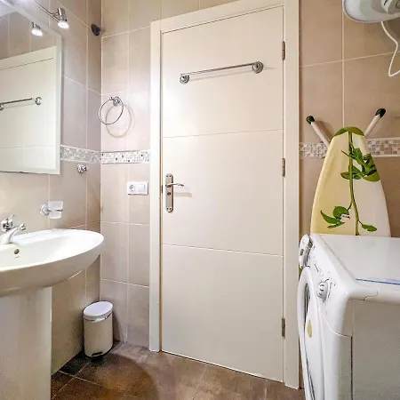 Appartement First Beach Line With A Sea View