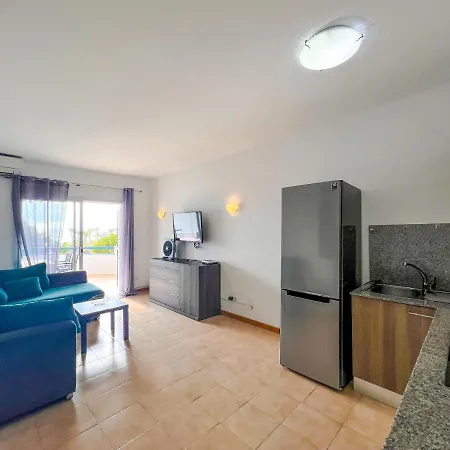 Appartement First Beach Line With A Sea View